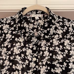 Tommy Hilfiger Floral Button Down